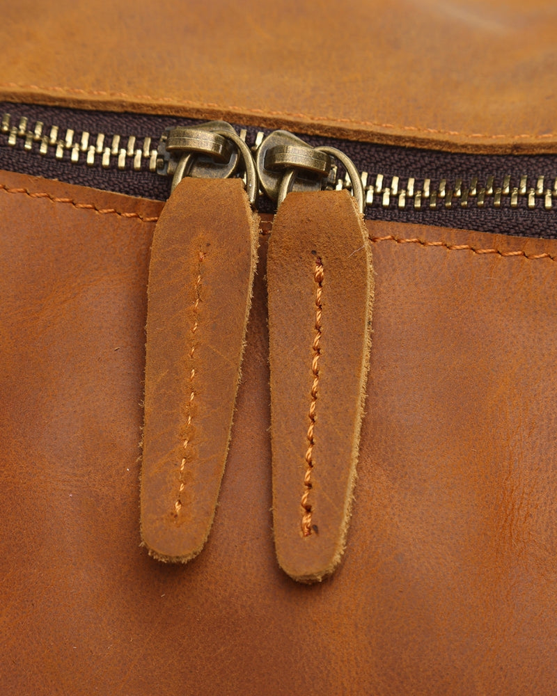 Montague Leder -Duffle